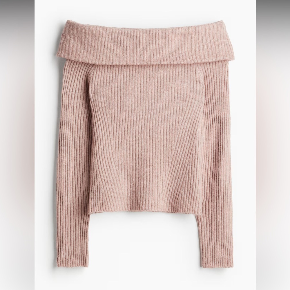 H&M Soft Pink Off-the-shoulder ribbed‎ Sweater/top for women. SIZE M